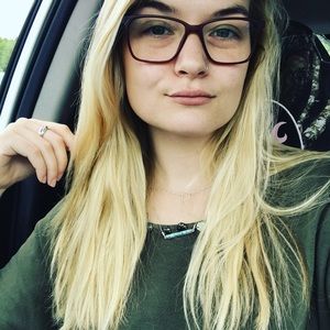 Meet your Posher, Darcie